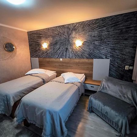 Hotel Dorobanti Yaş Dış mekan fotoğraf