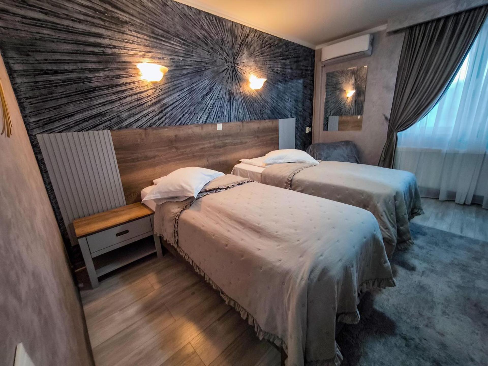 Hotel Dorobanti Yaş Dış mekan fotoğraf